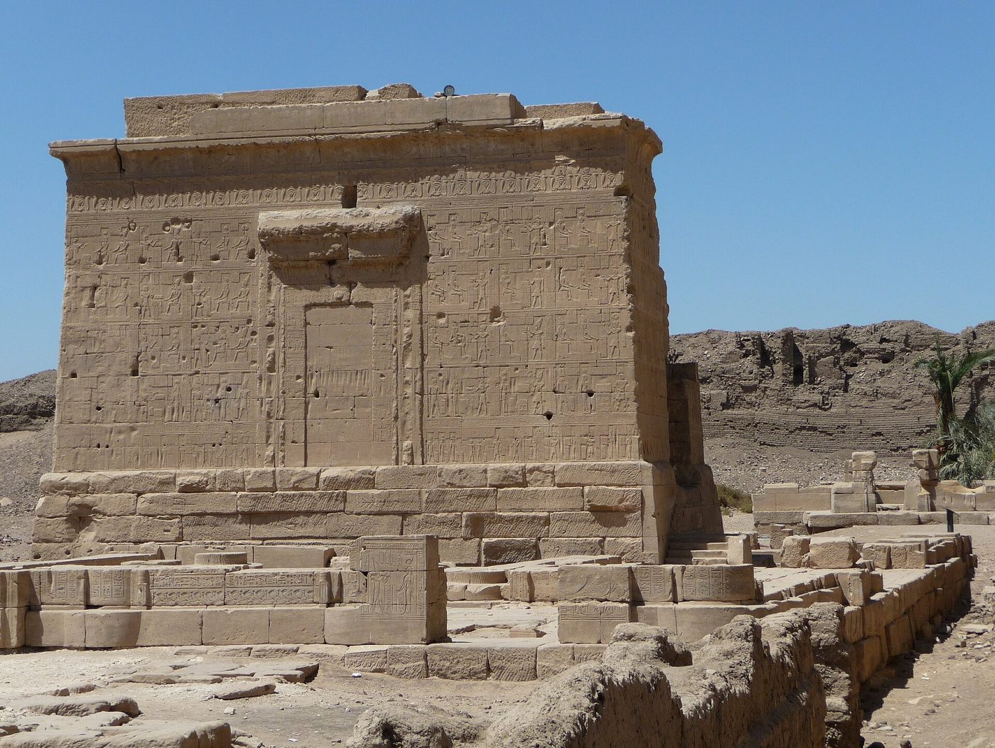Dendera Temple complex, Temple of Hathor - panoramio (12)